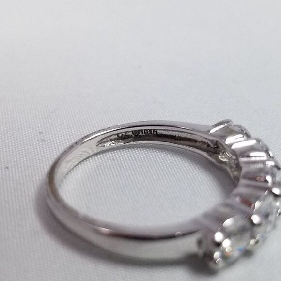 Vintage Sterling Silver Sparkly CZ Five Stone Stacking Band Ring, Size 6, Estate - Picture 6 of 10